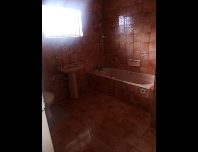 3 BEDROOM FREESTANDING FOR SALE IN NEWHOLME
